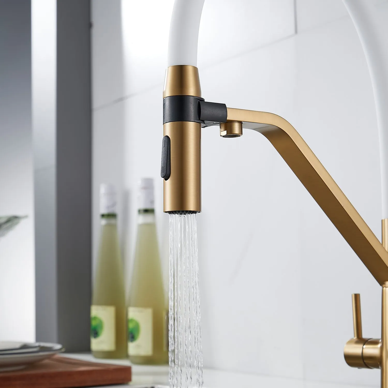 Смеситель для кухни с гибким изливом и подключением фильтра Shevanik S278G, золотой сатин