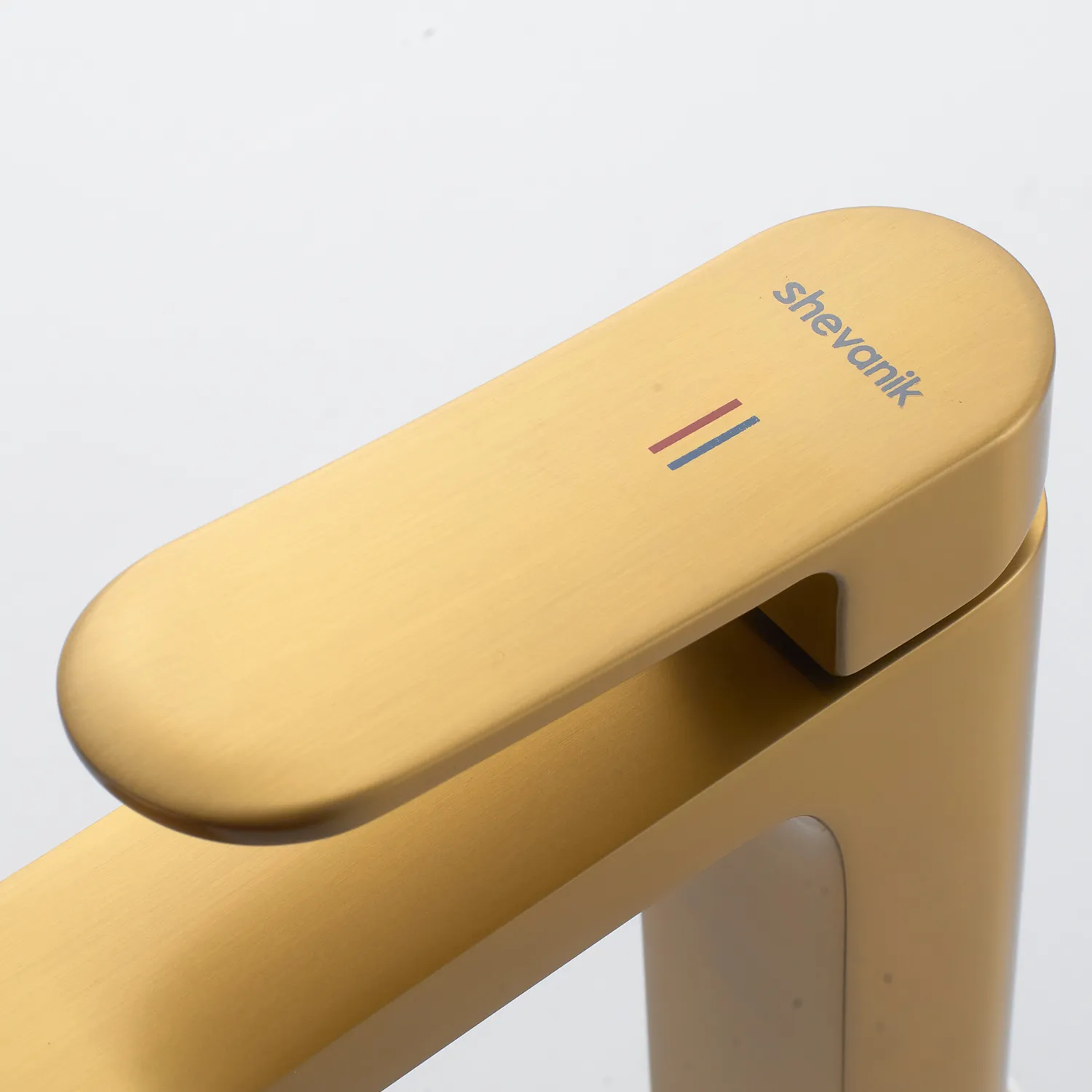 Смеситель для раковины Shevanik S4501G, золотой сатин