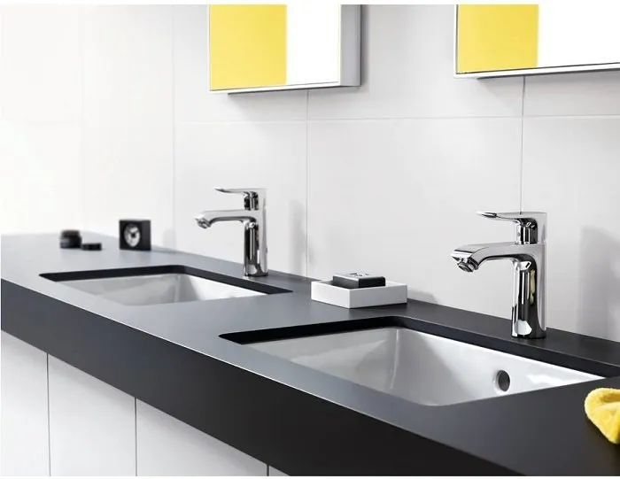 Смеситель для раковины Hansgrohe Metris 31080000