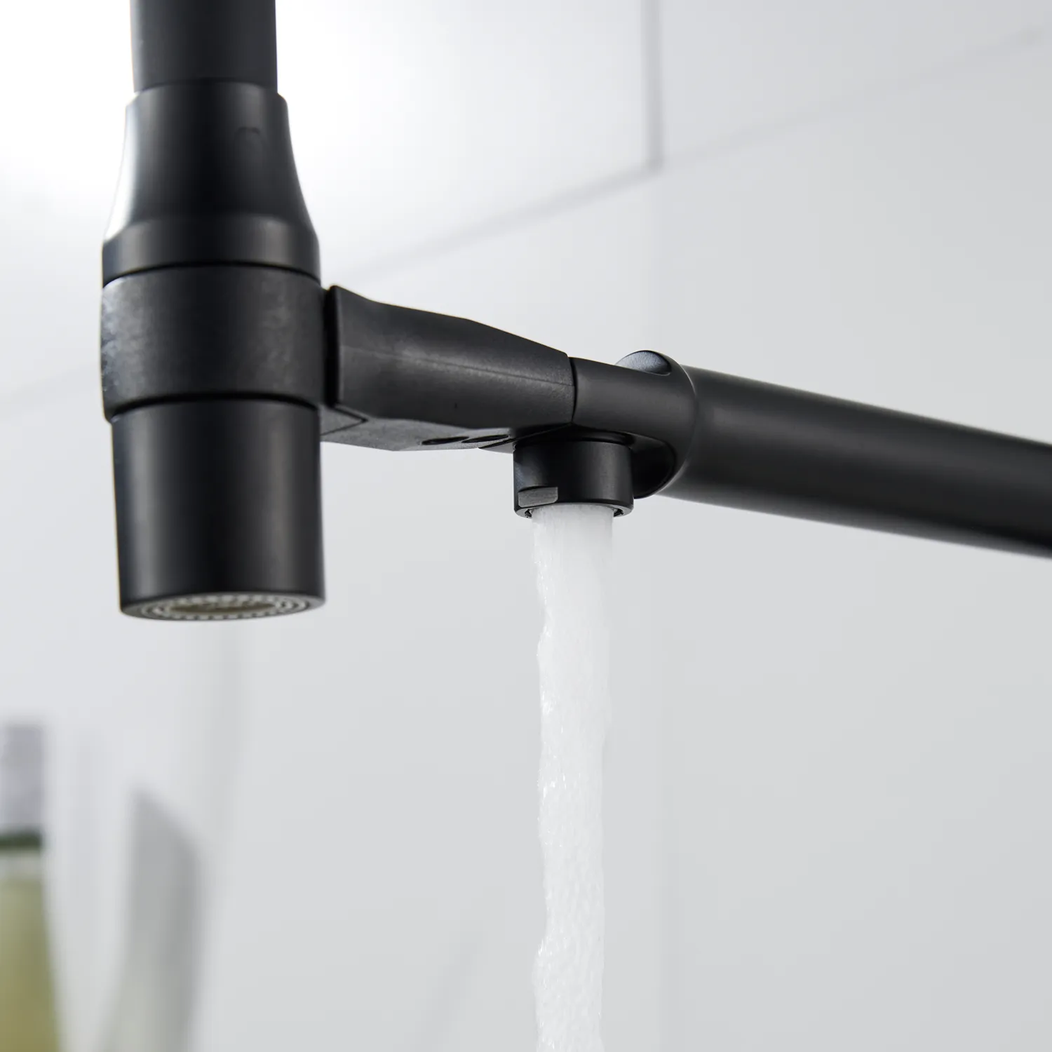 Смеситель для кухни с гибким изливом и подключением фильтра Shevanik S378H, черный