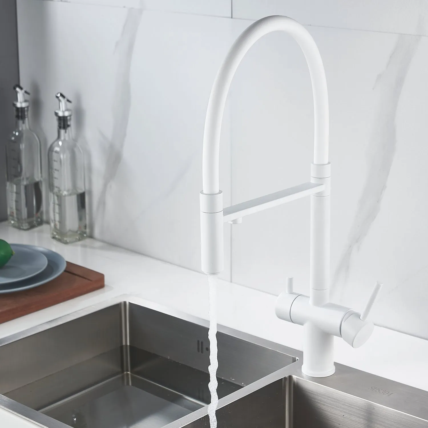 Смеситель для кухни с подключением фильтра Shevanik S178C, белый