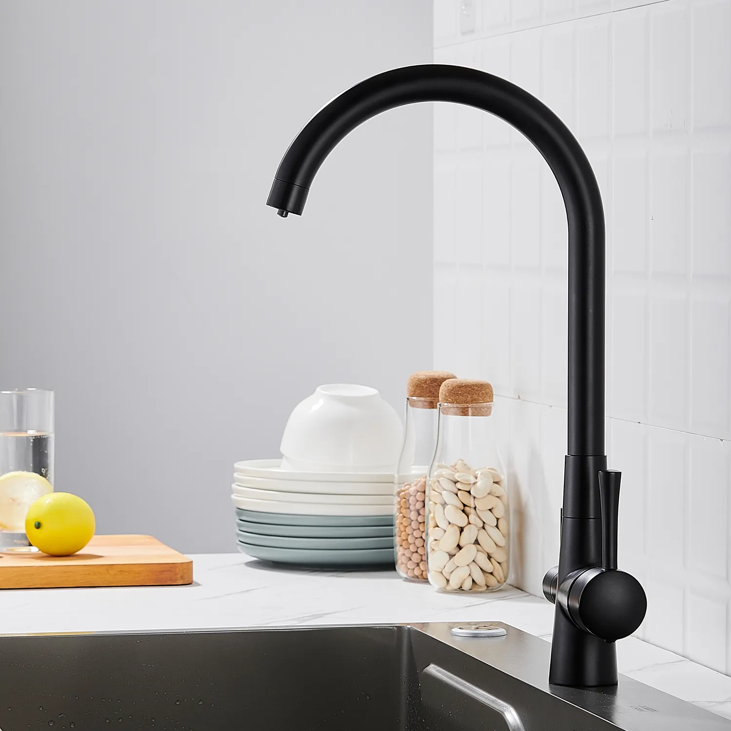 Смеситель для кухни с подключением фильтра Shevanik S428H, черный