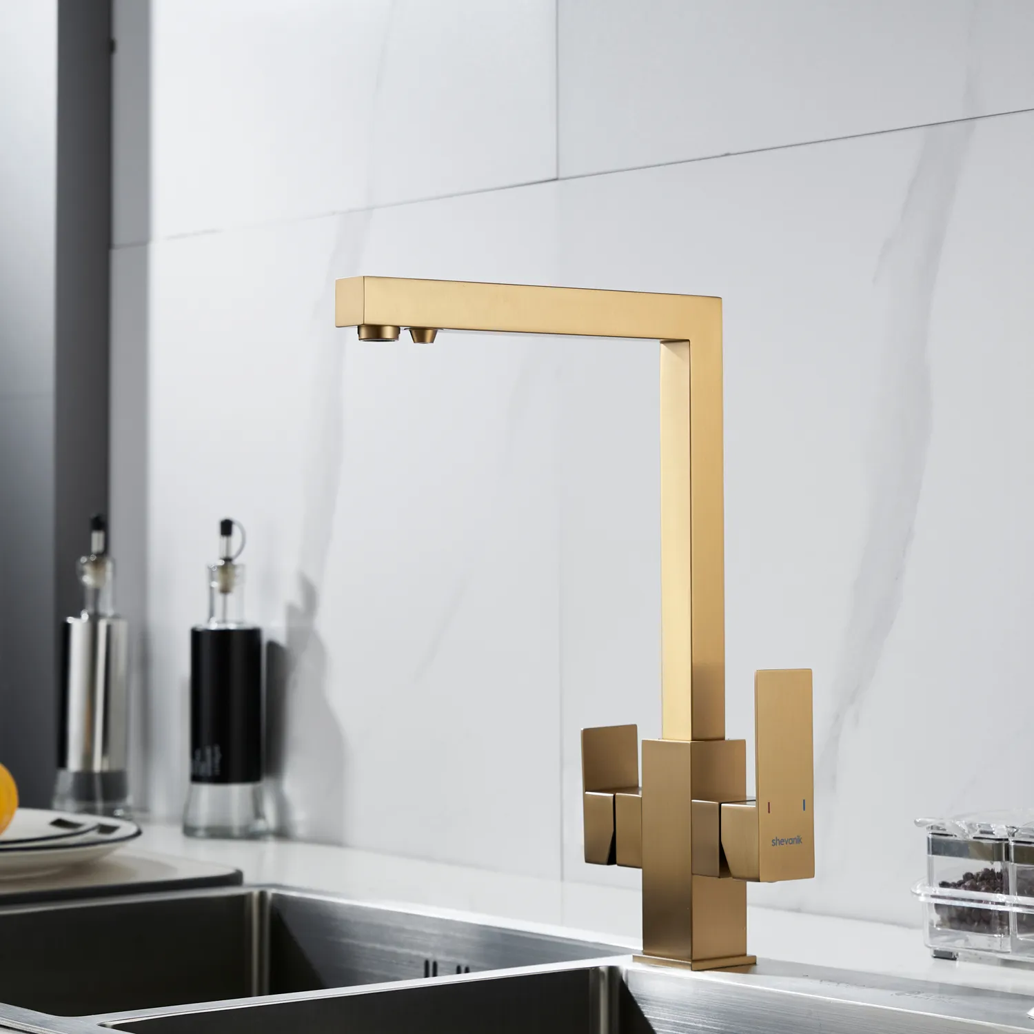 Смеситель для кухни с подключением фильтра Shevanik S148G, золотой сатин