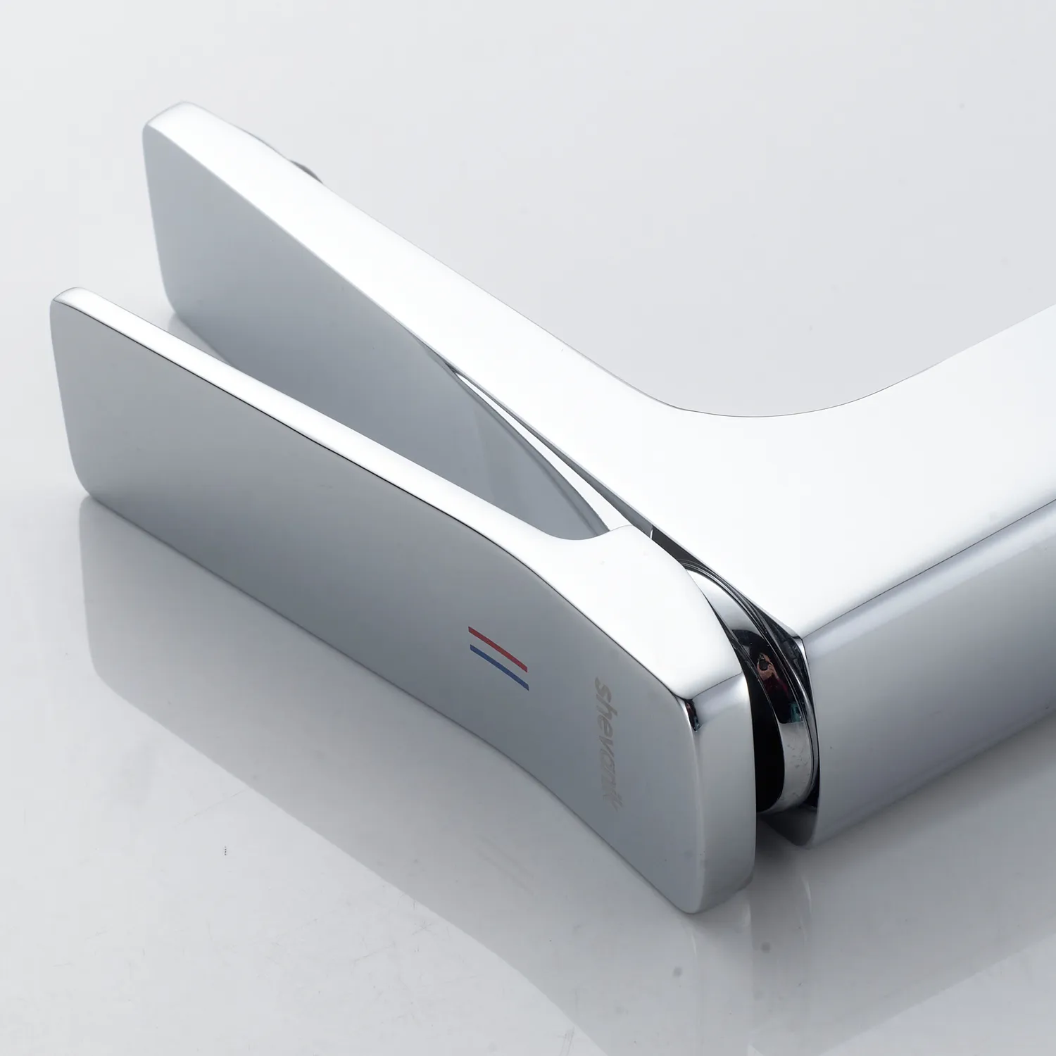 Смеситель для раковины Shevanik S4601, хром