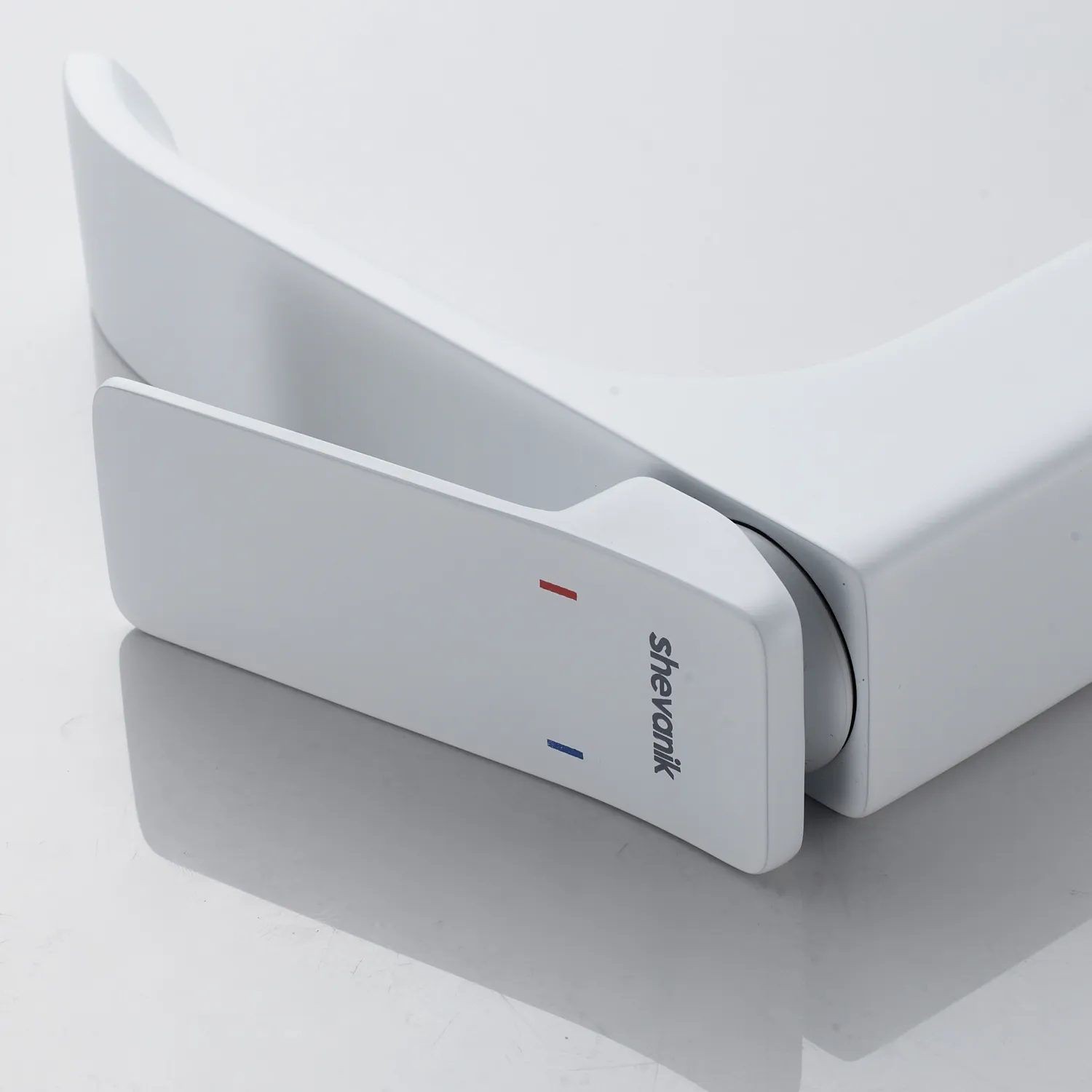 Смеситель для раковины высокий Shevanik S4011C, белый