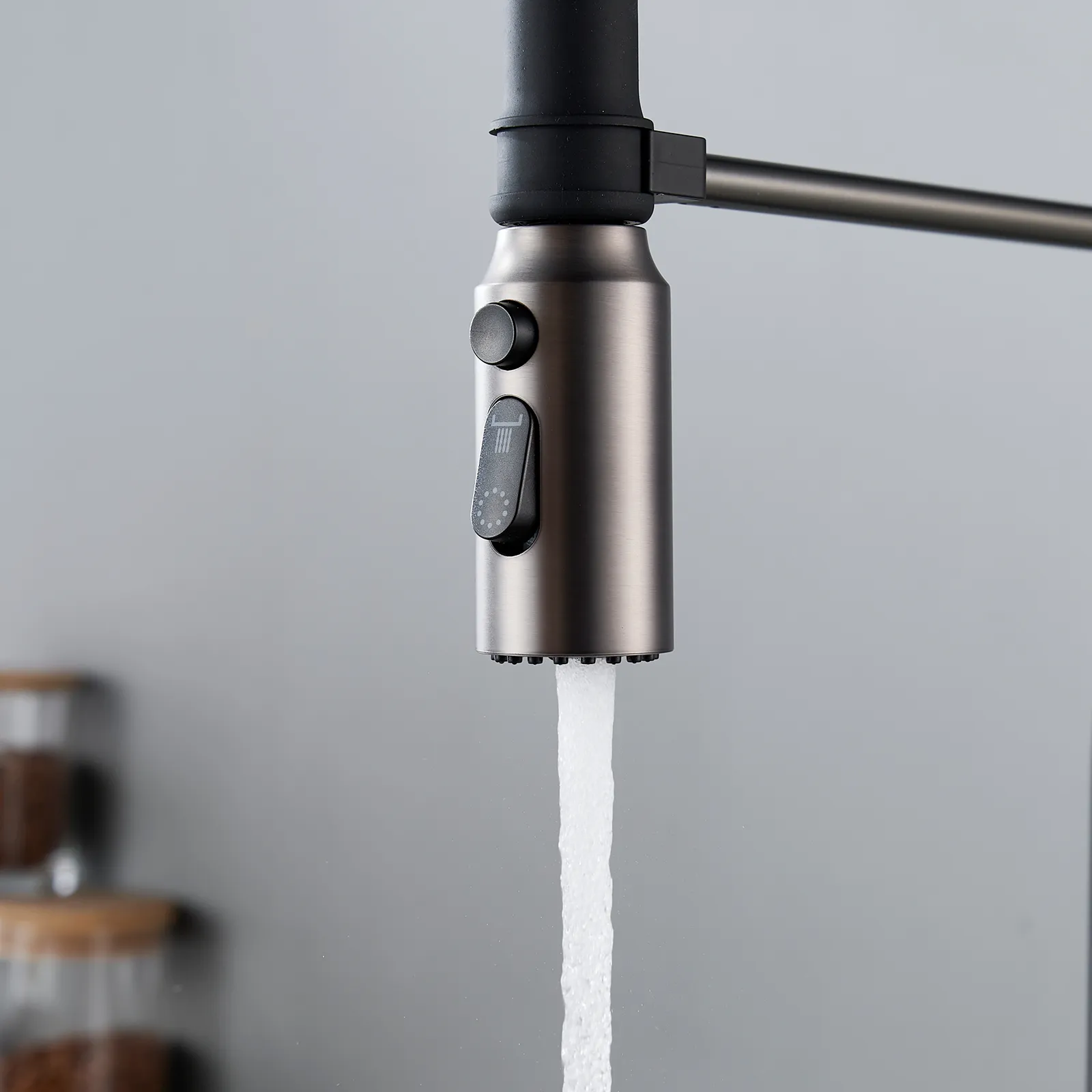 Смеситель для кухни с гибким изливом и режимом "душ" Shevanik S123T-3, оружейная сталь