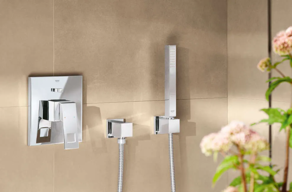 Смеситель для ванны GROHE Eurocube встраиваемый без излива, хром (арт. 24062000)