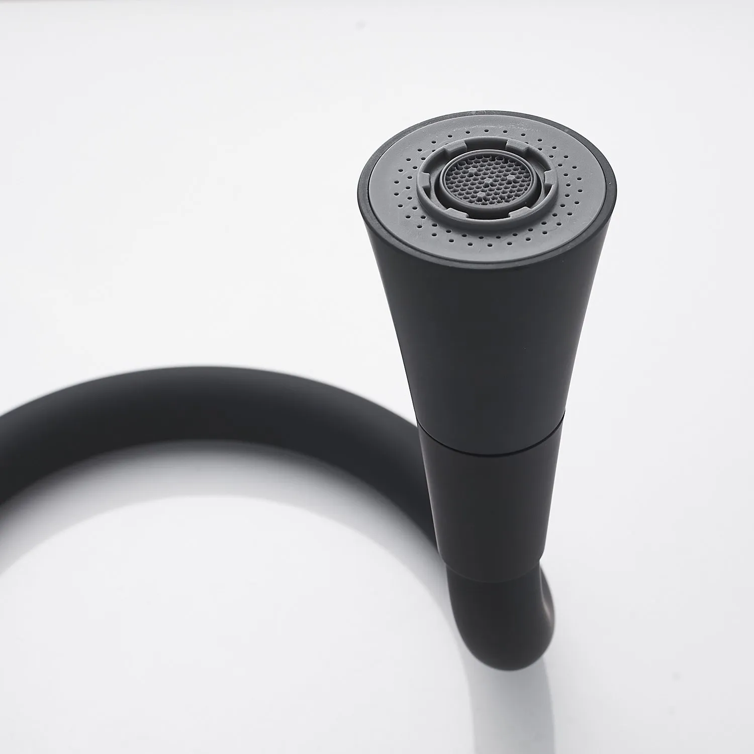 Смеситель для кухни с гибким изливом Shevanik S543H-3, черный