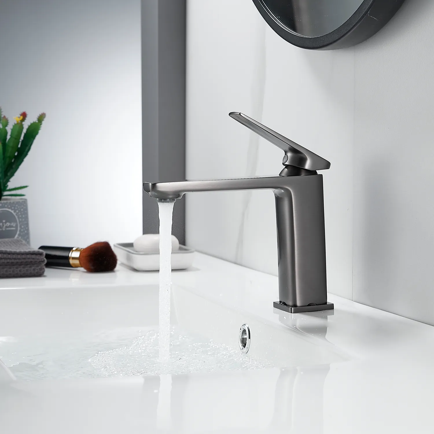 Смеситель для раковины Shevanik S8901T-1, оружейная сталь