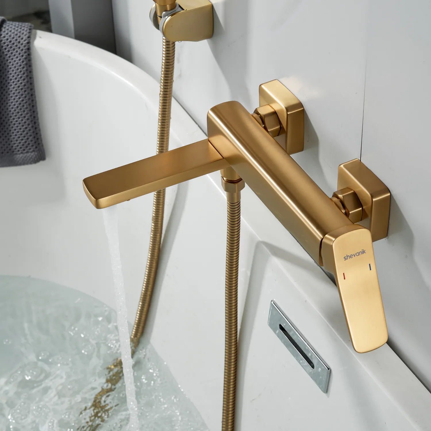 Смеситель для ванны Shevanik S9952G, золотой сатин
