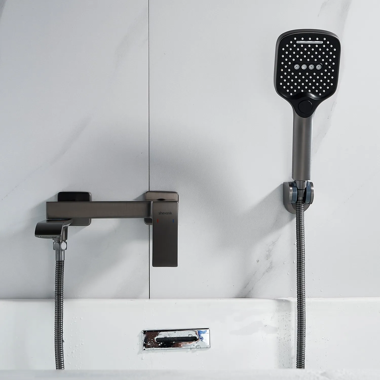 Смеситель для ванны Shevanik S4002T, оружейная сталь