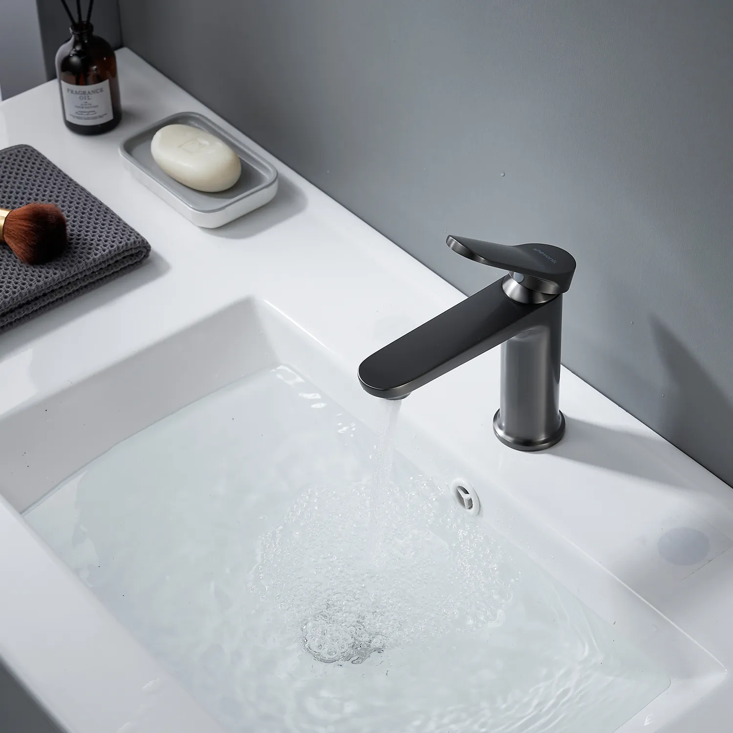 Смеситель для раковины Shevanik S4301T, оружейная сталь