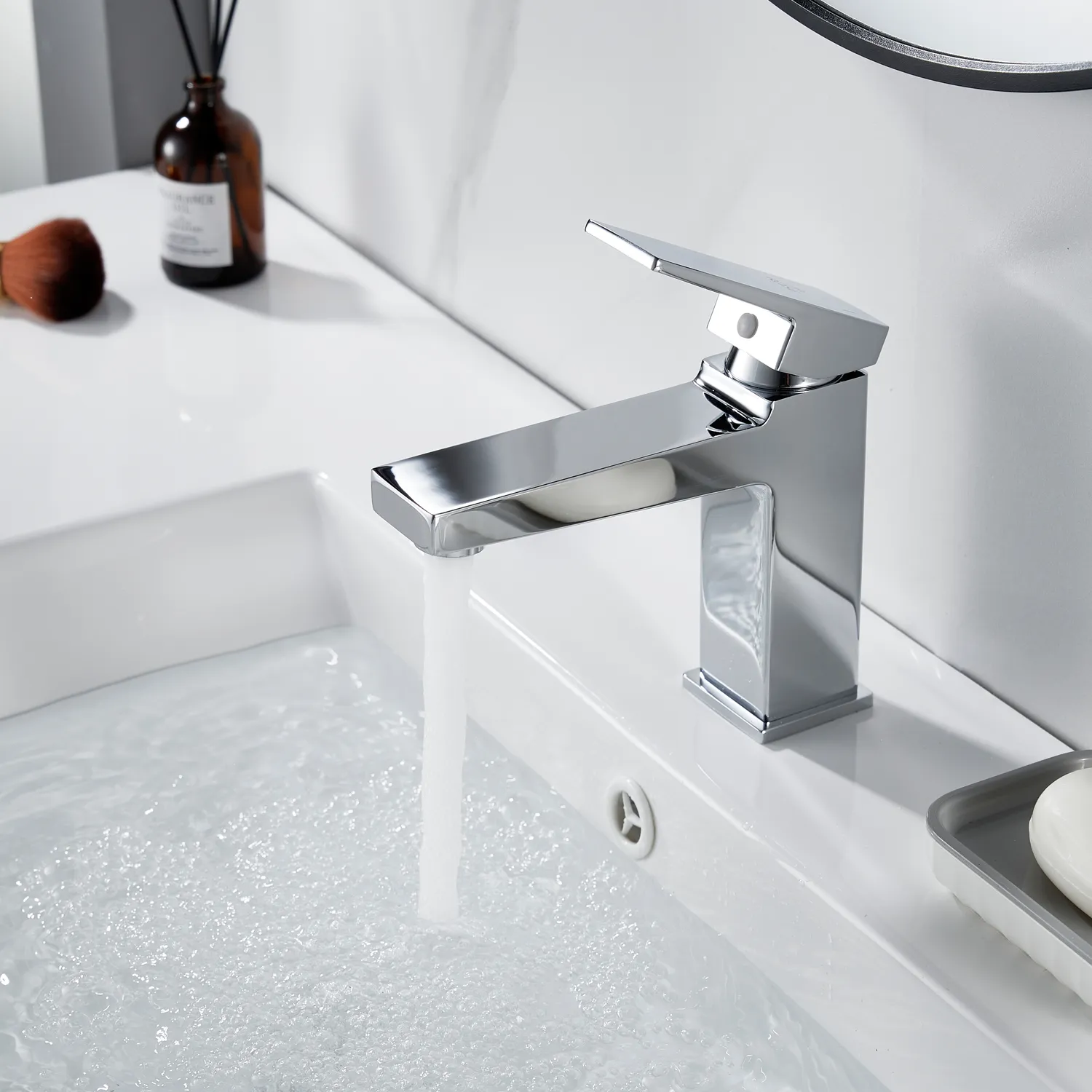 Смеситель для раковины Rose R2801, хром