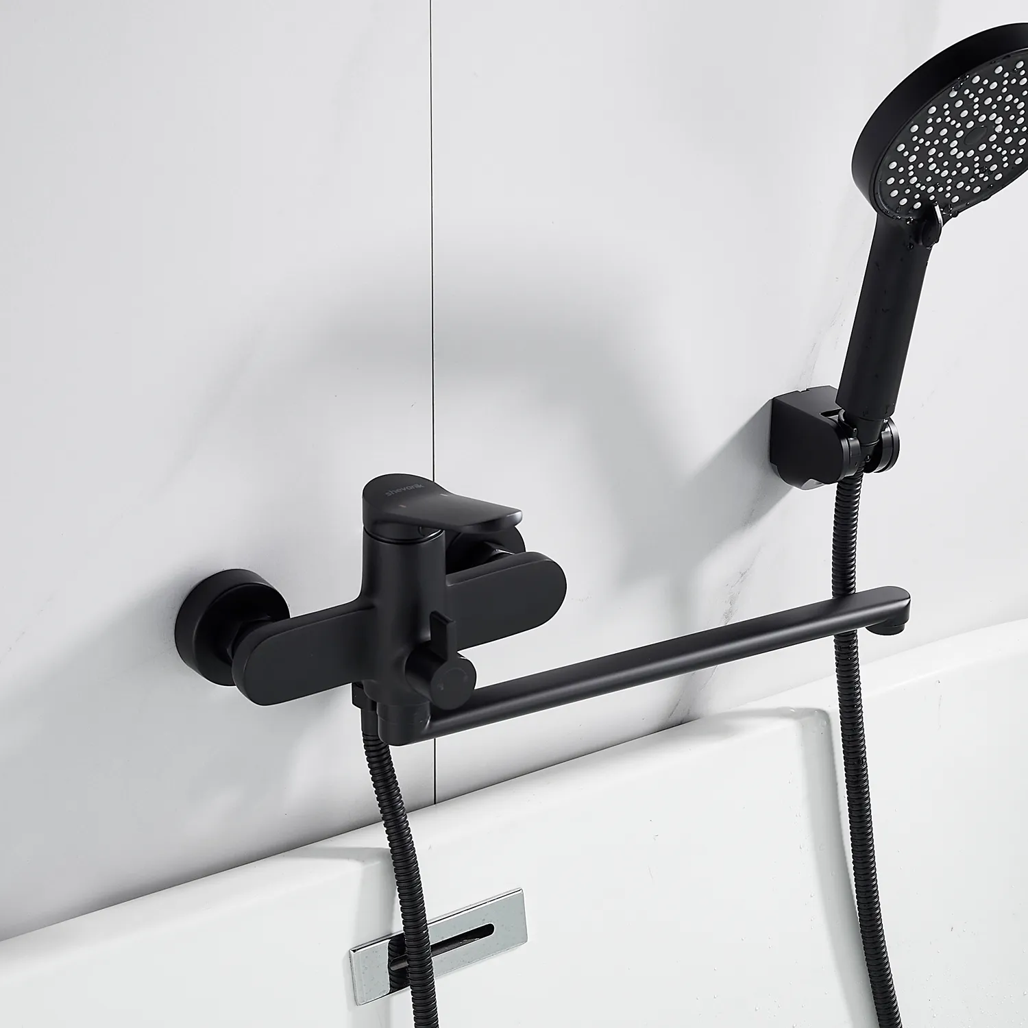 Смеситель для ванны Shevanik S4322H, черный