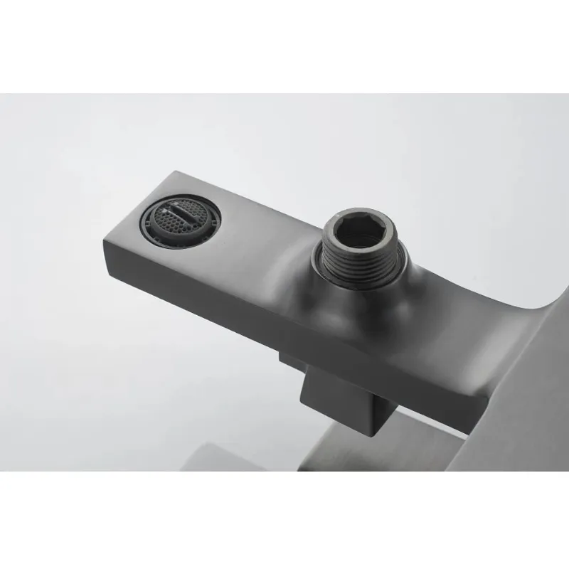 Смеситель для ванны Knotlor KN-22/GM, вороненая сталь