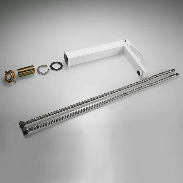 Смеситель для раковины Shevanik S6811C, белый