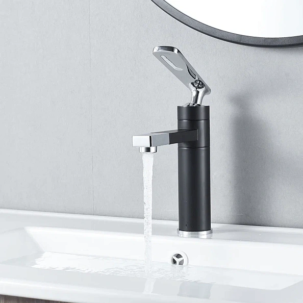 Смеситель для раковины с поворотным носиком Shevanik S6601H, черный/хром