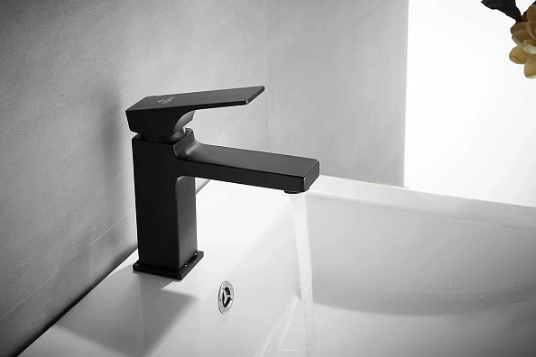 Смеситель для раковины Rose R10H R1001H-1, черный