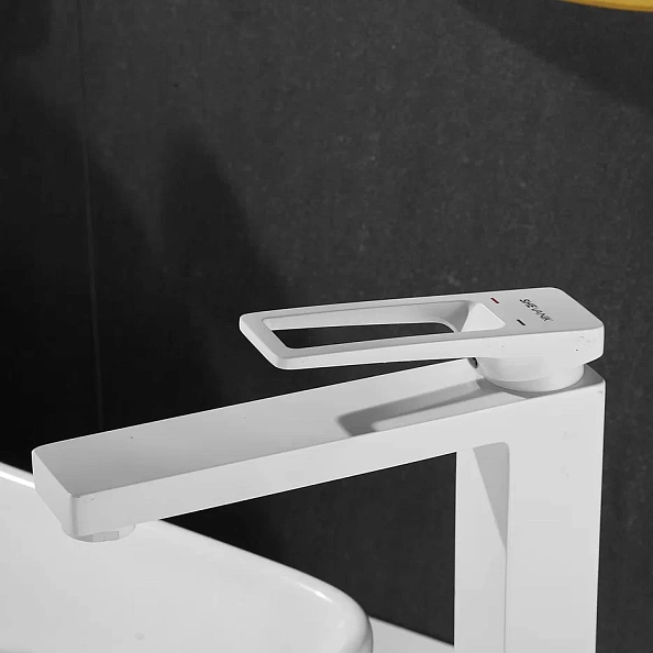 Смеситель для раковины Shevanik S6811C, белый