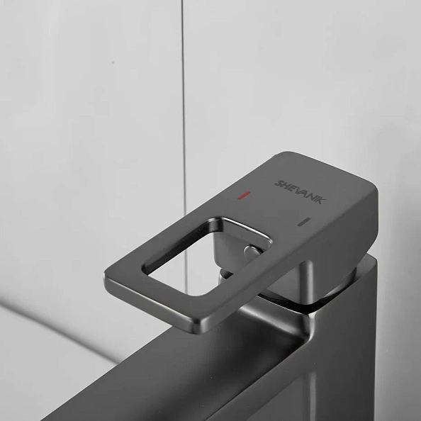 Смеситель для раковины с гигиеническим душем Shevanik S8271T, оружейная сталь