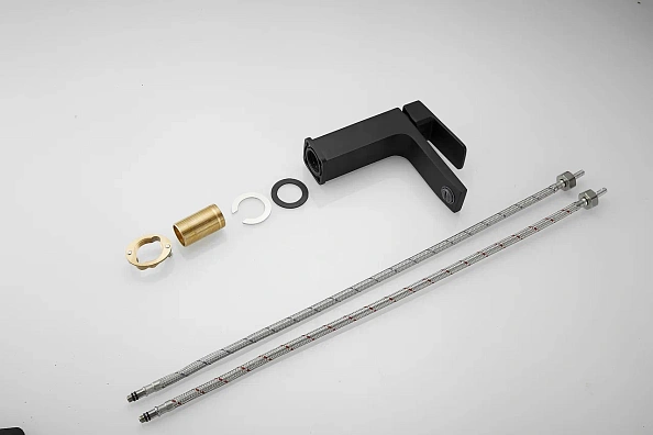 Смеситель для раковины Shevanik S9701H, черный