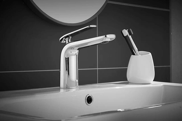 Смеситель для раковины Rose R39 R3901, хром