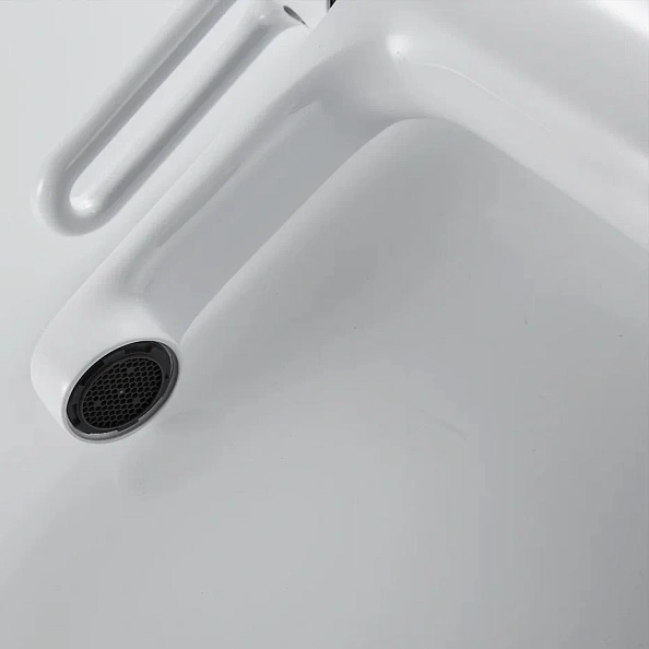 Смеситель для раковины Shevanik S8101F, белый/хром