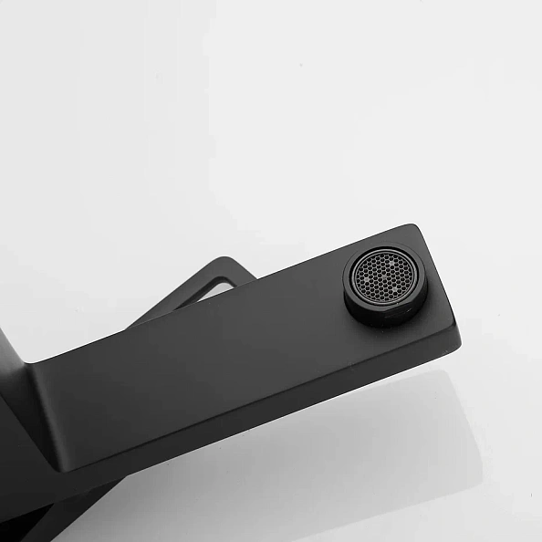 Смеситель для раковины Shevanik S6801H, черный