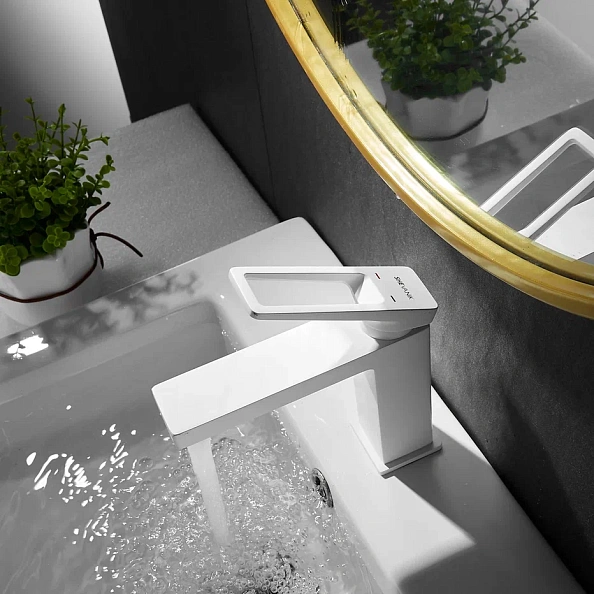 Смеситель для раковины Shevanik S6801C, белый