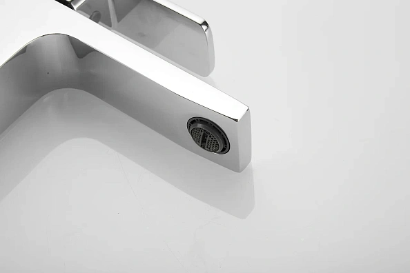 Смеситель для раковины Rose R10 R1001-1, хром