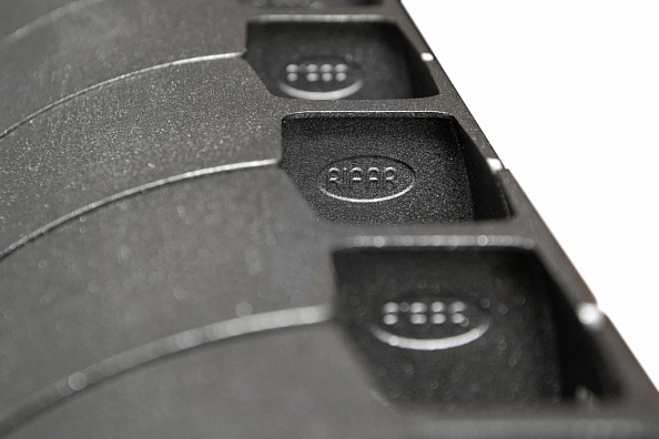 Биметаллический радиатор Rifar Monolit 500, 6 секций Антрацит, боковое подключение