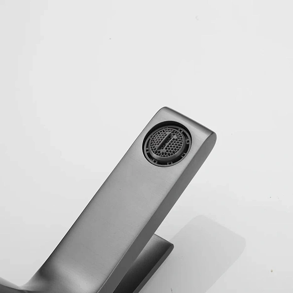 Смеситель для раковины Shevanik S8301T, оружейная сталь