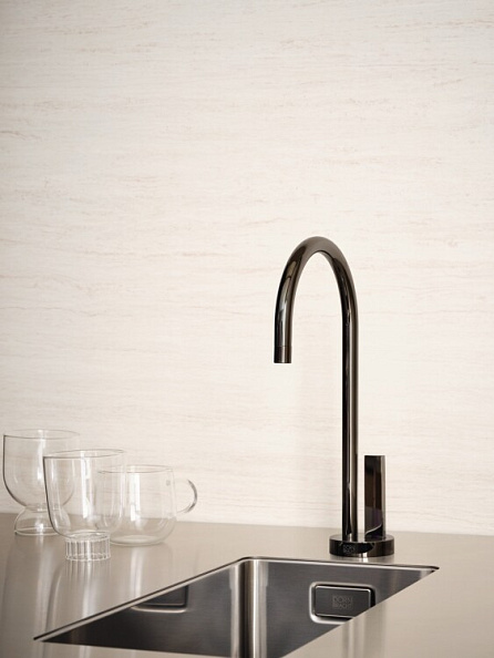 Кран для холодной воды Dornbracht Tara Ultra, хром темный (Dark Chrome) (17.872.875.19)