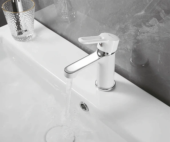 Смеситель для раковины Shevanik S8101F, белый/хром