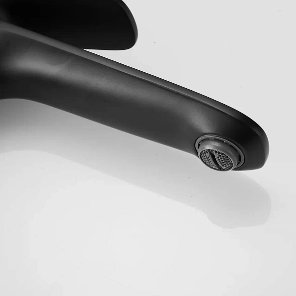 Смеситель для раковины Shevanik S8511H, черный