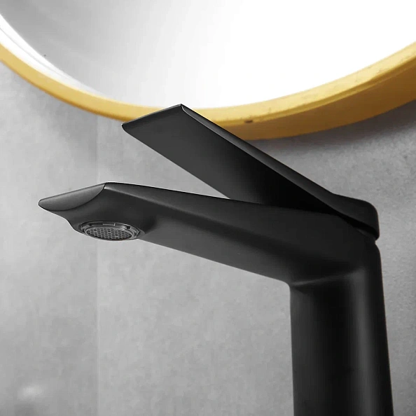 Смеситель для раковины Shevanik S8401H, черный