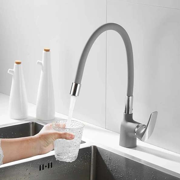 Смеситель для кухни с гибким изливом Shevanik S443-9, серый